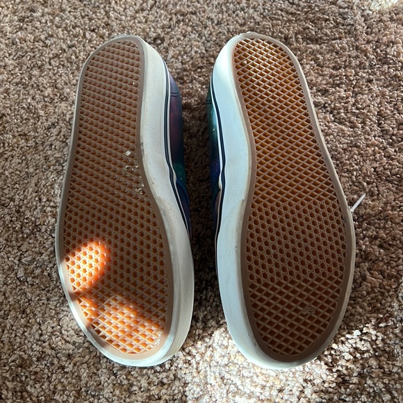 Vans - Picture 4 of 4